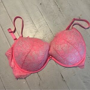 Victoria’s Secret Plunge Bra